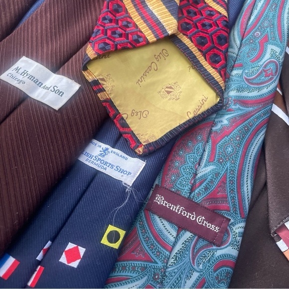 Lot of 50 Vintage NeckTies Gucci, Givenchy, Ernst, Haulinetrigere - Picture 15 of 15